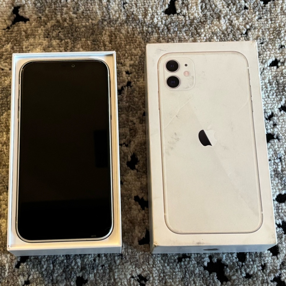 Pre-owned iPhone 11 (unlocked)
